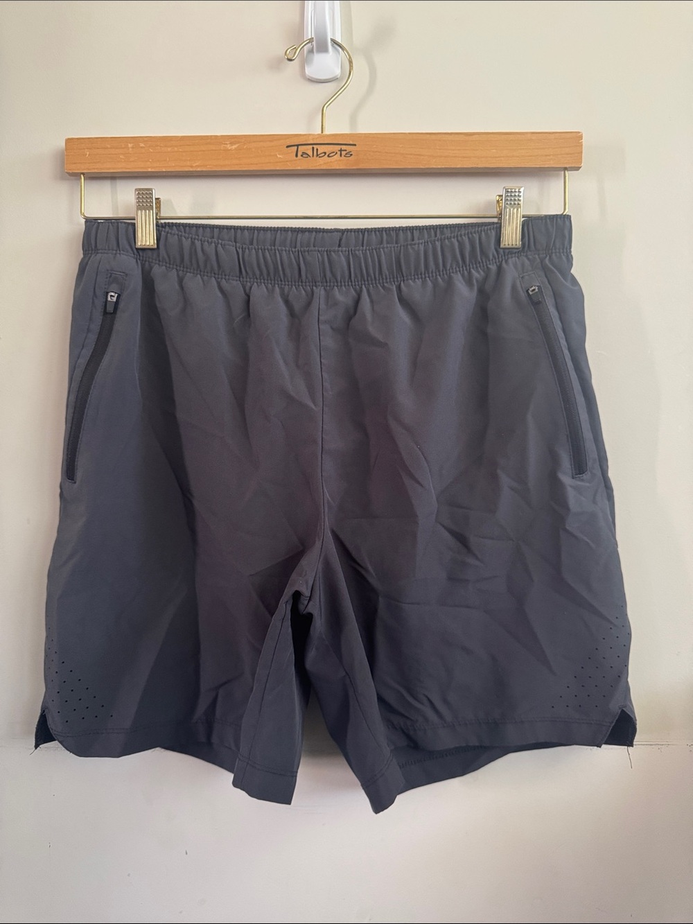 ASICS Men's Dark Grey Road 7 Inch Running Shorts Size M